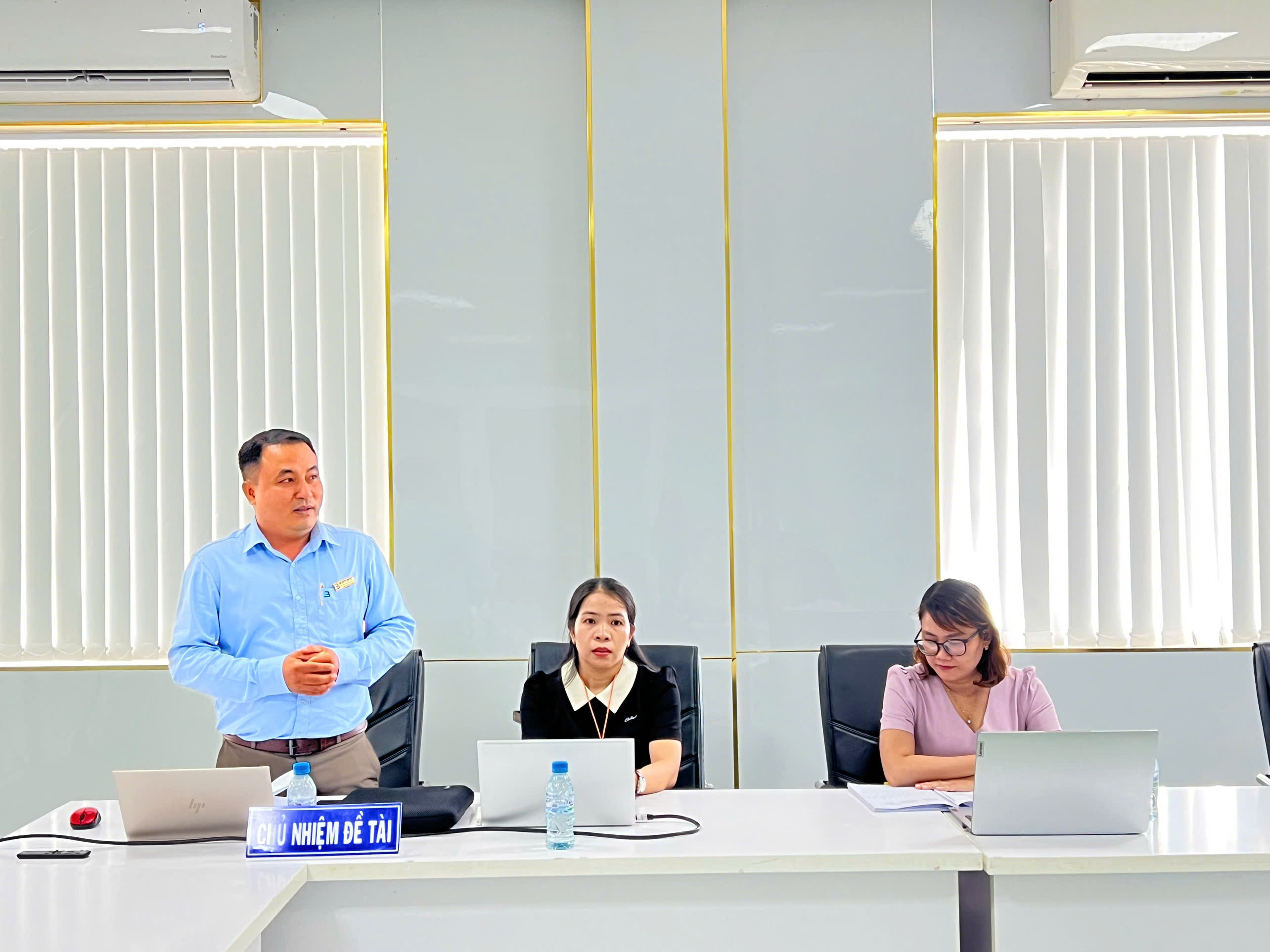 Nghiệm thu nhiệm vụ KHCN cấp cơ sở năm 2025 “Các nhân tố ảnh hưởng đến sự hài lòng của nhà tuyển dụng lao động đối với sinh viên tốt nghiệp khối ngành Kinh tế tại Trường Đại học Bạc Liêu.”